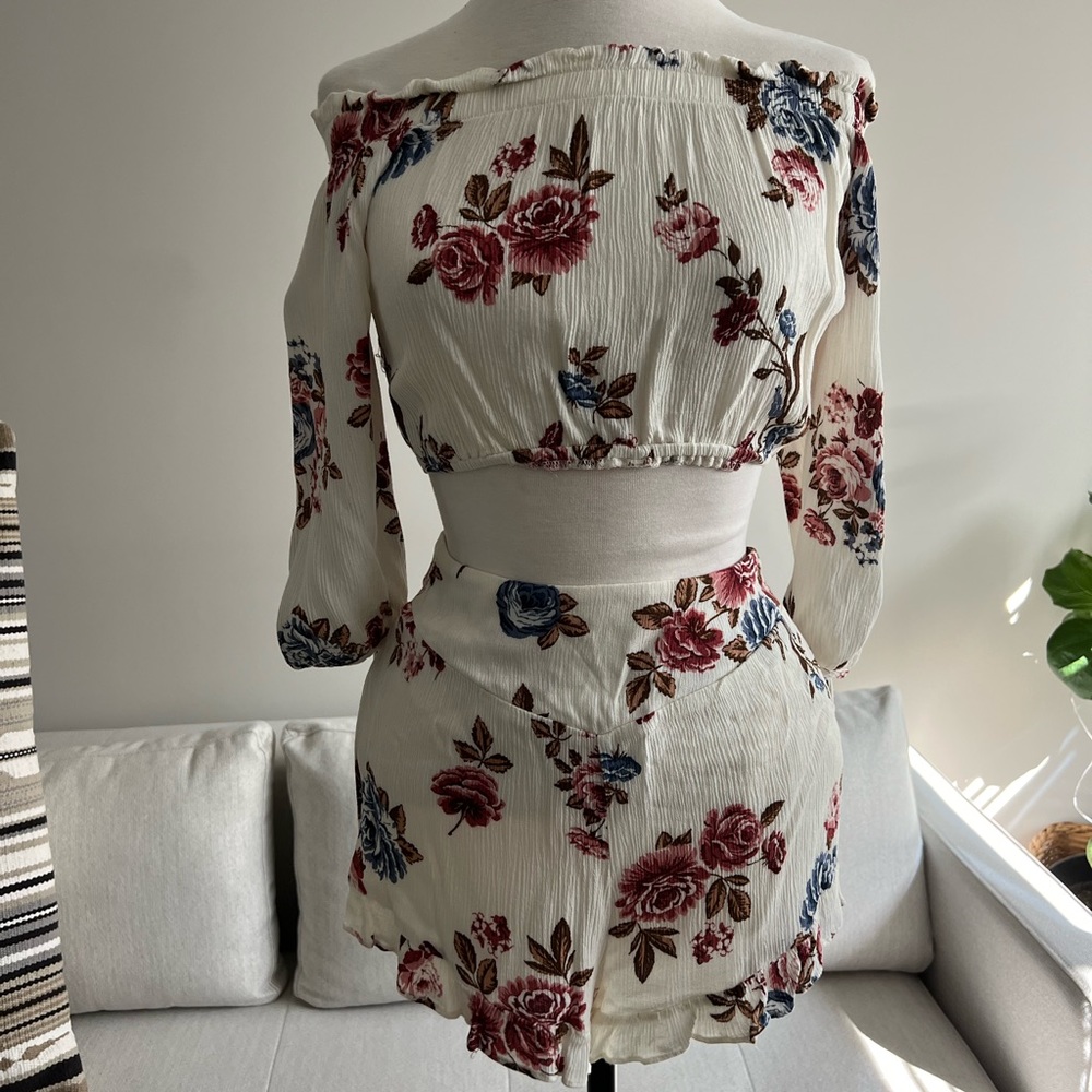 Lulu’s two piece floral short set